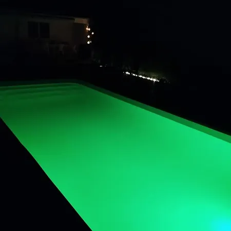 Сasa de vacaciones Con Piscina Privada En Cabañas